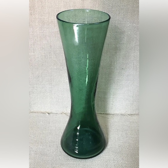 Tall Green Handblown Glass Hourglass Fluted Vase  10 1/2 Inches Goblin Core - Picture 1 of 3